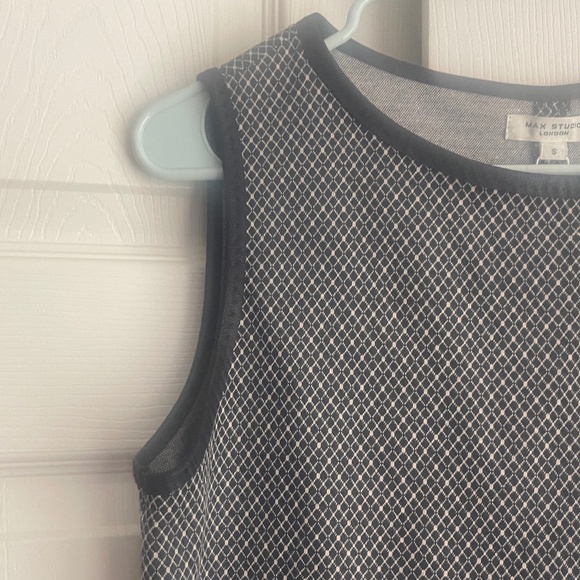 NWT Max Studio women's B&W Geometric Tank Top w/ Faux black leather trim. #428 - Picture 7 of 12